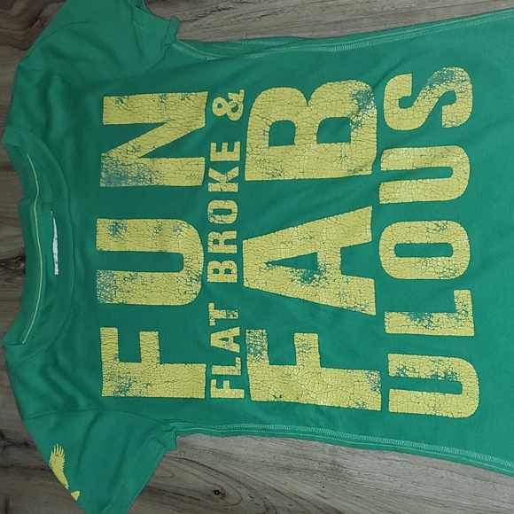 American Eagle Fun Flat Broke & Fabulous T-Shirt - Picture 3 of 11